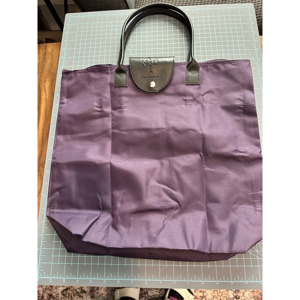 JoAnn Marie Designs Fold-Up  Shopping Travel Beach Pool Bag Purple